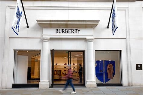 burberry sales decline